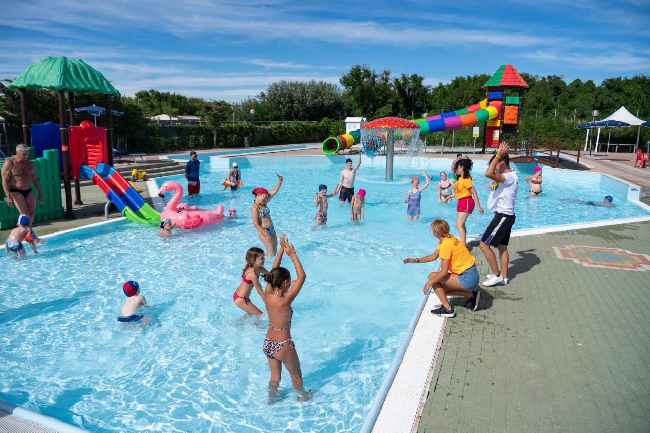 Camping Atlanta & Mediterraneo Family Village Sottomarina Zewnętrze zdjęcie